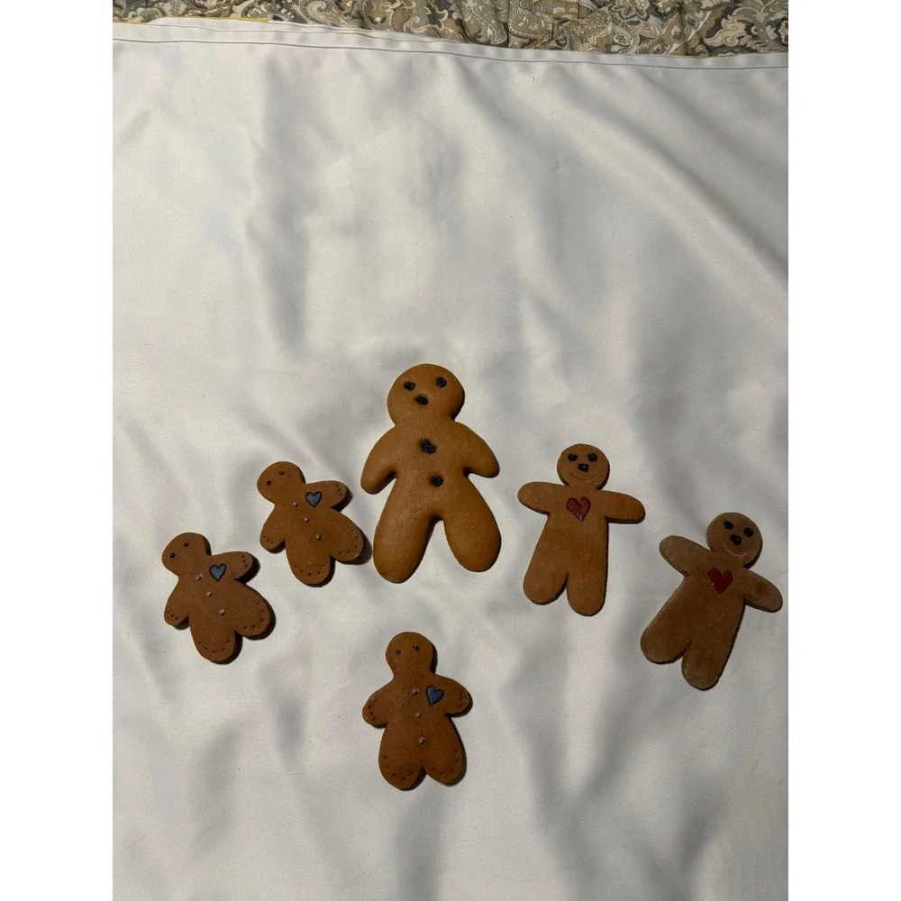 Primitive Gingerbread Family Christmas Decor Wooden Basket Rustic Folk Art Set‎